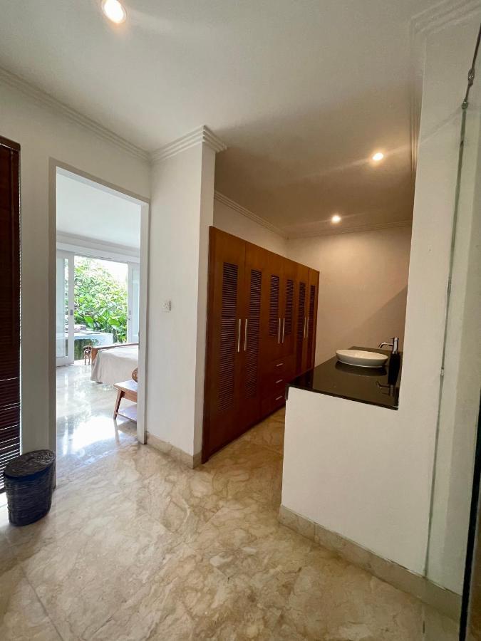 Private Suite In A Kids Friendly Big Shared Villa In Canggu 외부 사진
