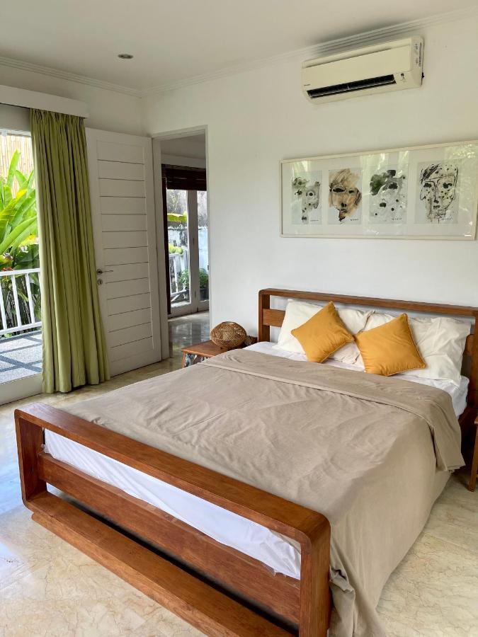 Private Suite In A Kids Friendly Big Shared Villa In Canggu 외부 사진