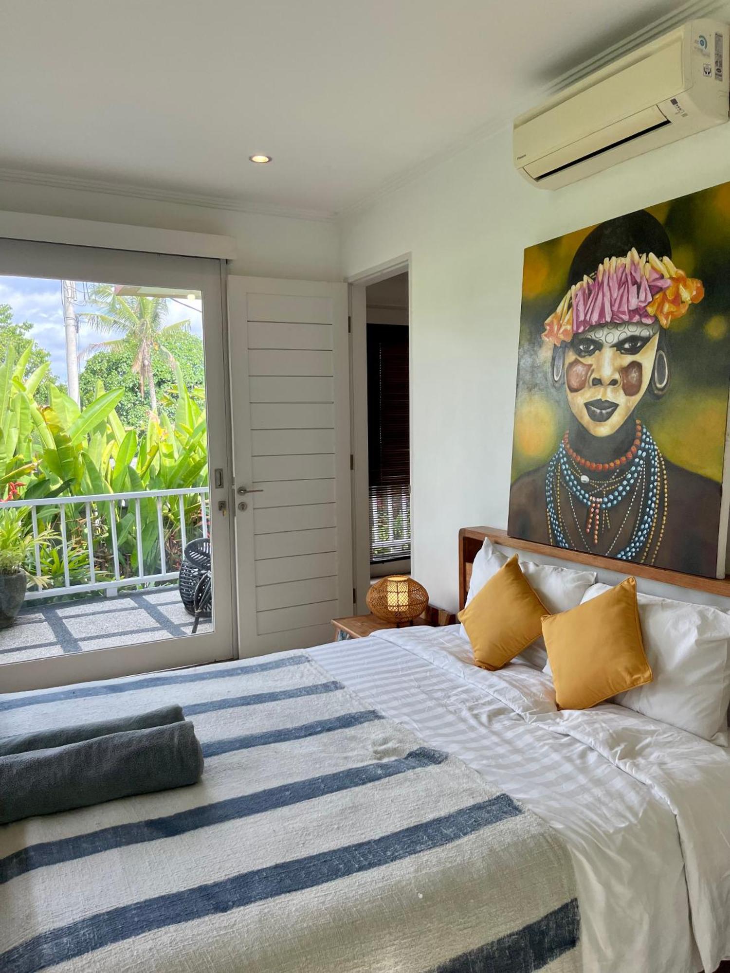Private Suite In A Kids Friendly Big Shared Villa In Canggu 외부 사진