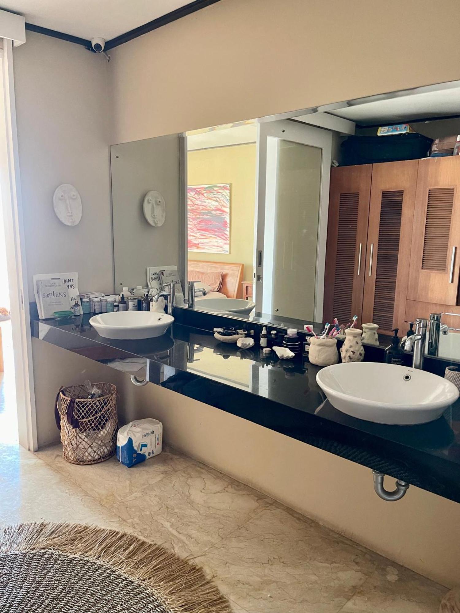Private Suite In A Kids Friendly Big Shared Villa In Canggu 외부 사진